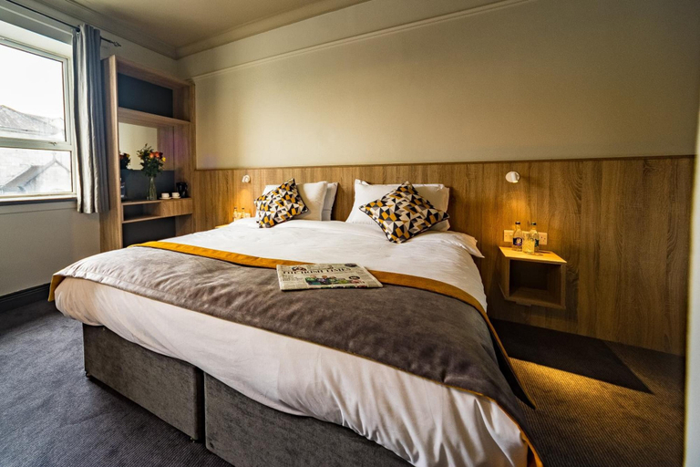 Room 4, The Old Quarter Townhouse