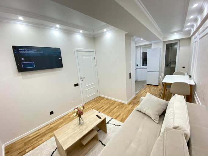 Others 2, RentNow White and Cozy Apartment in Center, Parking