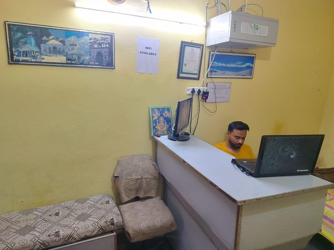 Reception, Hotel Yuvraj, Uttarkashi