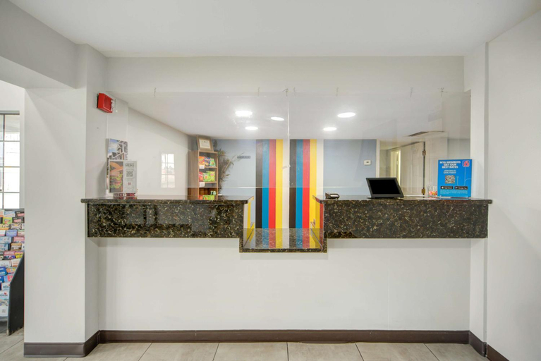 Public Area 3, Motel 6 San Antonio, TX – I-35 North Corridor, Bexar