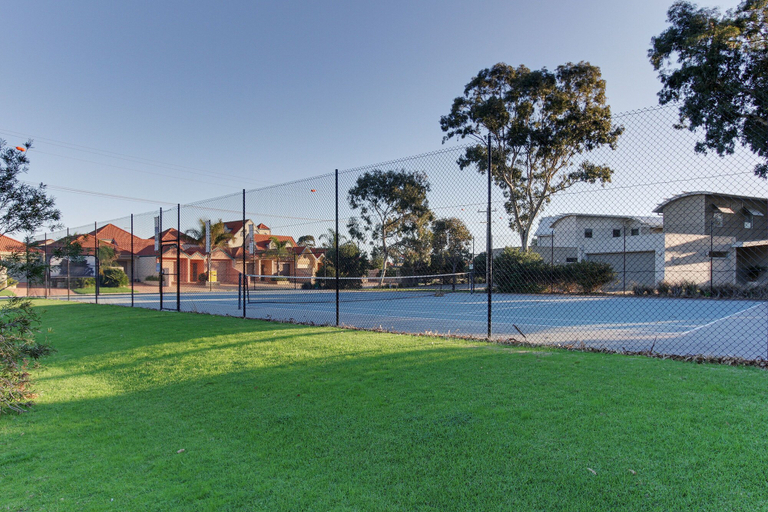 Exterior & Views 2, Captains Cove Resort - Waterfront Apartment, E. Gippsland - Bairnsdale