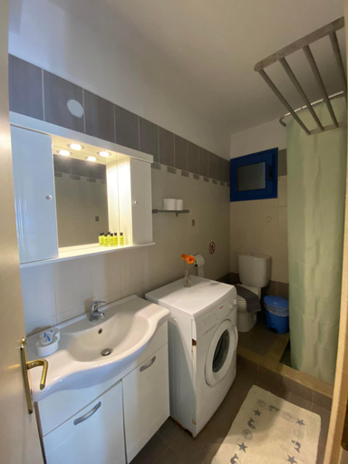 Bathroom 2, MOUSELIS APARTMENTS, South Aegean