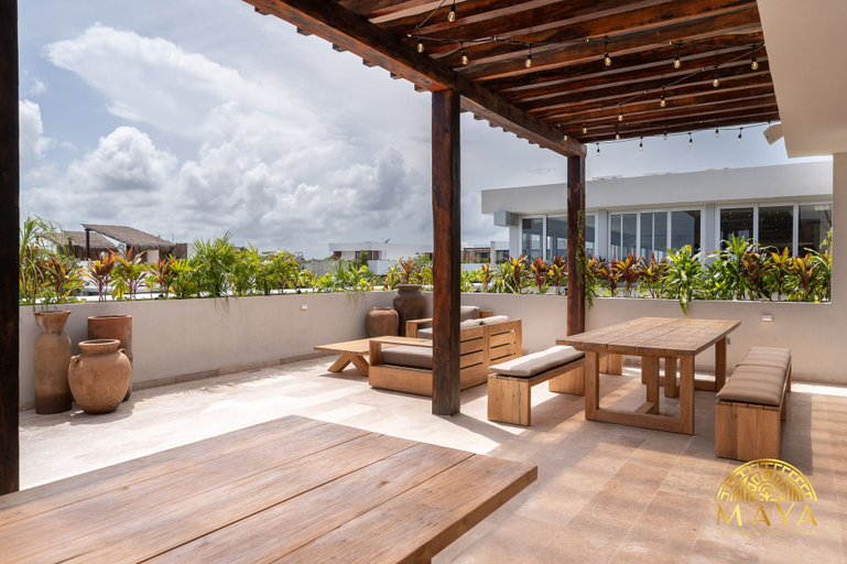 Rooftop terrace 4, NHOA 302B Lux 1BR Condo Top Jungle View Aldea Zama, Cozumel