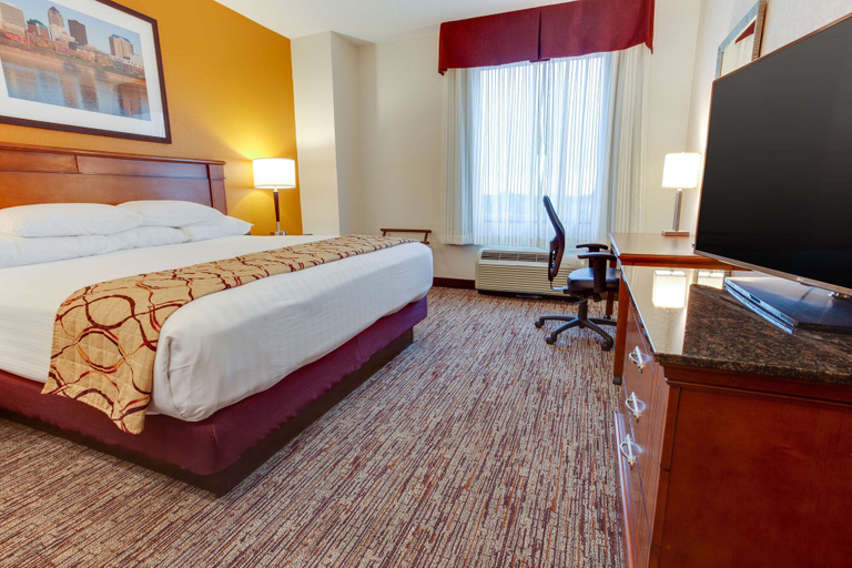 Bedroom 3, Drury Inn & Suites West Des Moines, Polk