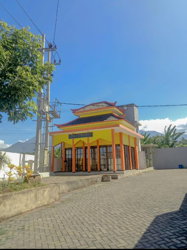 Exterior view 4, Japanese Villa Naomy Residence, Malang