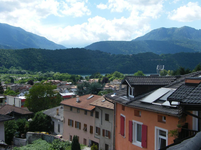 Others 5, Romanda, Trento