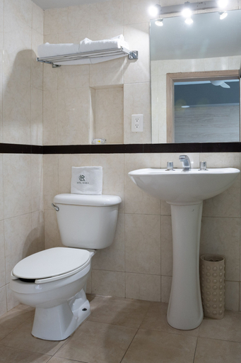 Bathroom 4, Hotel Roble, Mexico City