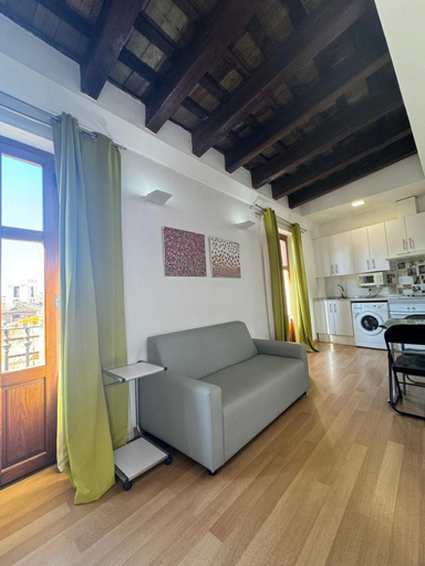 Bedroom 4, Tossal, Valencia