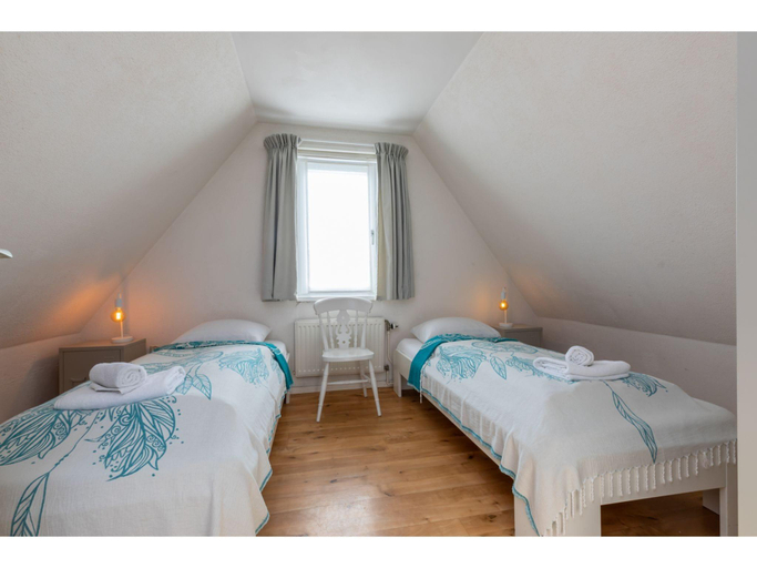 Bedroom, Holiday home with sun terrace facing south-pet-friendly, Veere