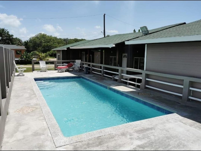 3, Corrales House, Tela