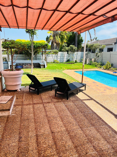 Others 2, Private garden guest house, City of Cape Town