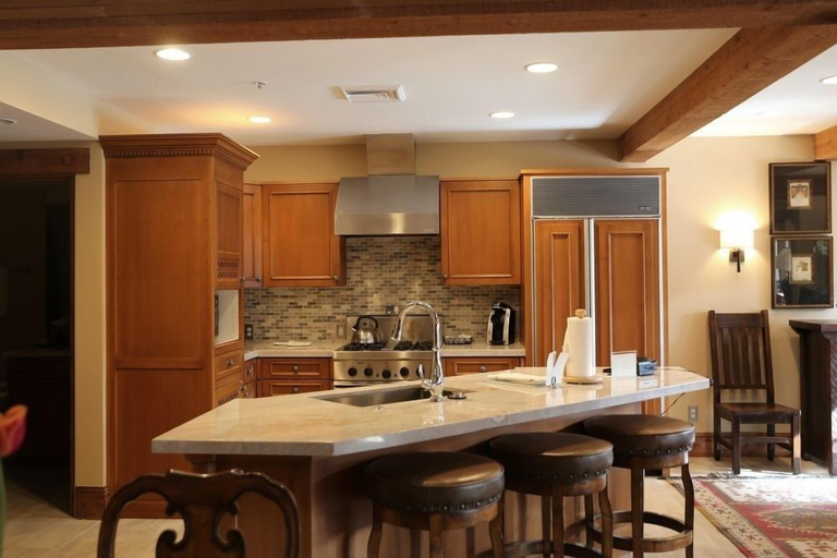 Private kitchen 4, Deluxe Studio Hotel Room by RedAwning, Summit