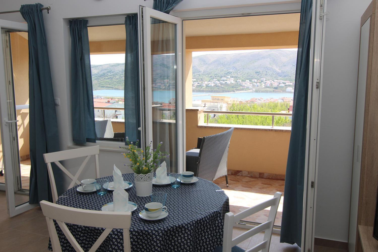 Others 5, Family Apartments House Damir, Pag