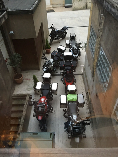 Parking, Hotel Des Oliviers, Moselle