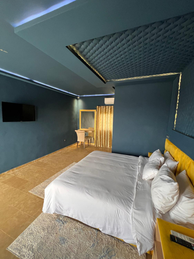 4, Auberge Salle billionaire, Sefrou