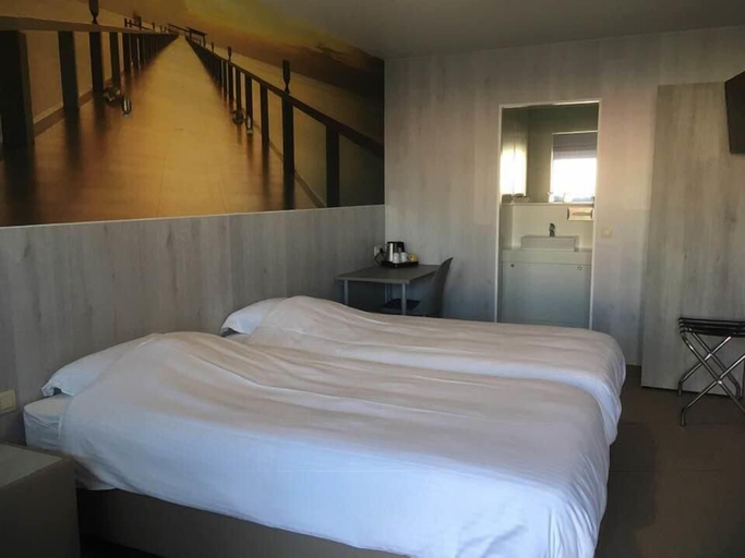 Bedroom 2, Hotel Chamdor, West-Vlaanderen