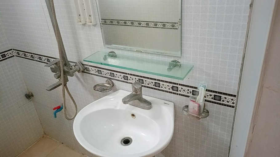Bathroom 3, Huy Hoang Airport, Sóc Sơn