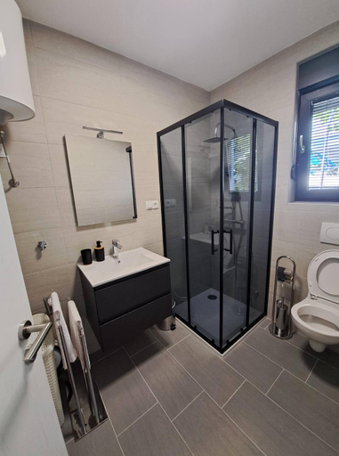 Bathroom, Villa Leptiric, Vir