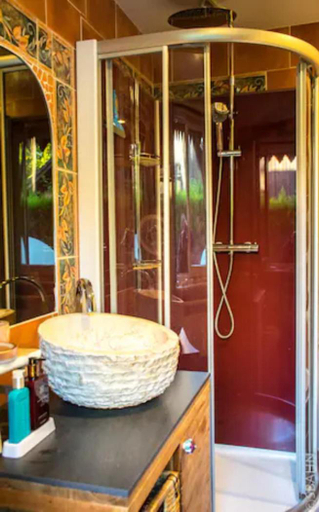 Bathroom 5, Le Petit Chalet avec hottub., Oost-Vlaanderen