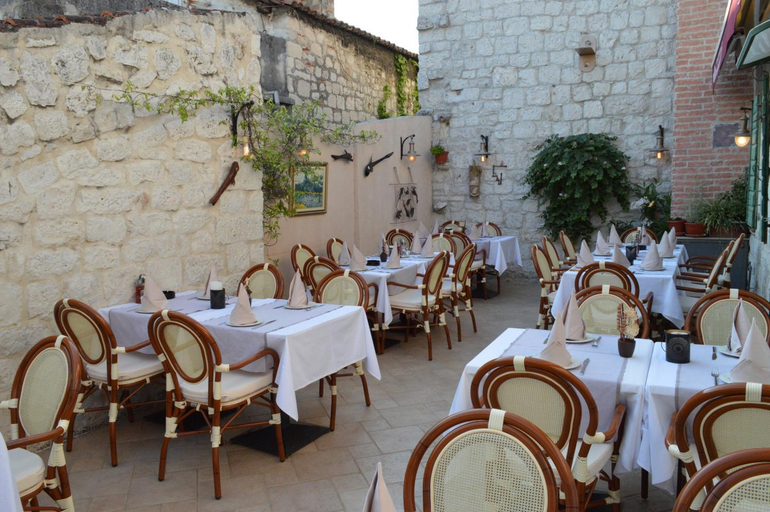 Restaurant 4, Villa Residence Burgus-Antium, Trogir