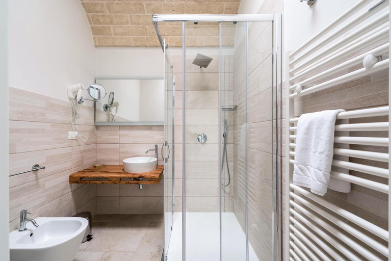 Bathroom 4, B&B Villa Vittoria Ostuni, Brindisi