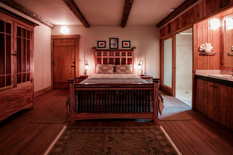 Room 3, Squibb Houses, San Luis Obispo