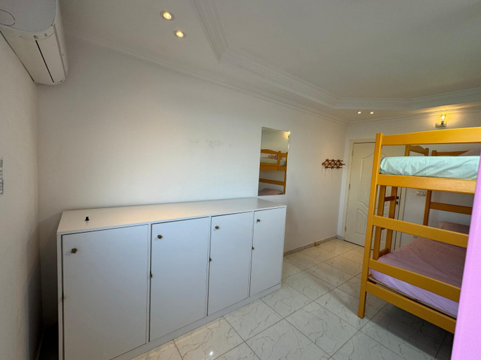 Others 3, Grand Pyramids Hostel, Al-'Umraniyah