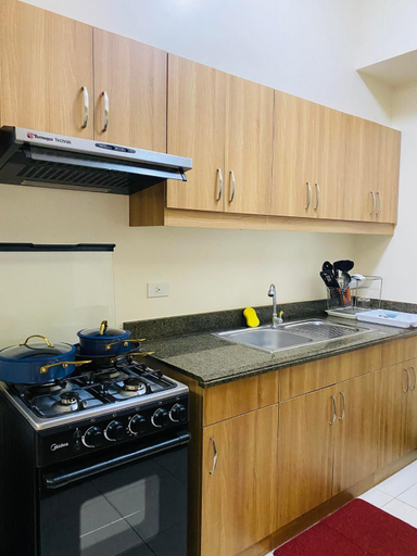 5, Hello condo, Manila City
