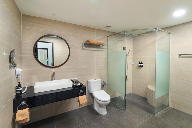 Bathroom 4, Mayang Sari Beach Resort, Bintan Regency