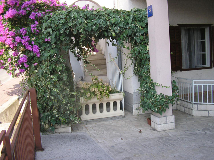 Others 2, Apartmani Ana, Baška Voda