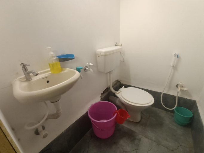 Bathroom 4, Baadal Pani The Beach Resort, Palghar