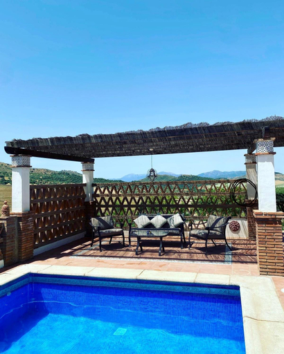 2, Villa Azafran, Málaga