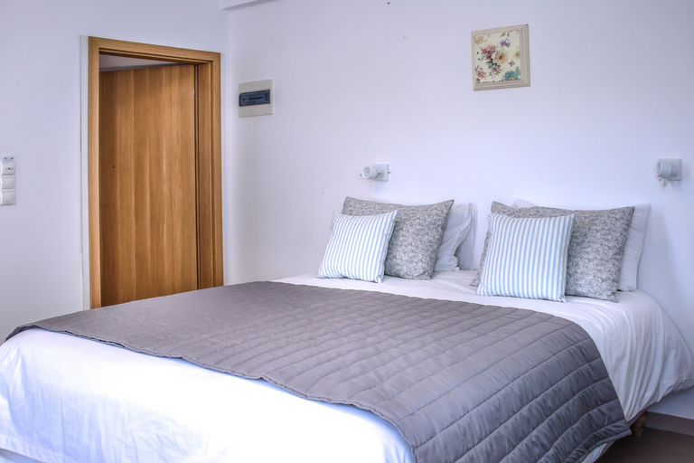Bedroom 3, Anemomiloi Andros, South Aegean