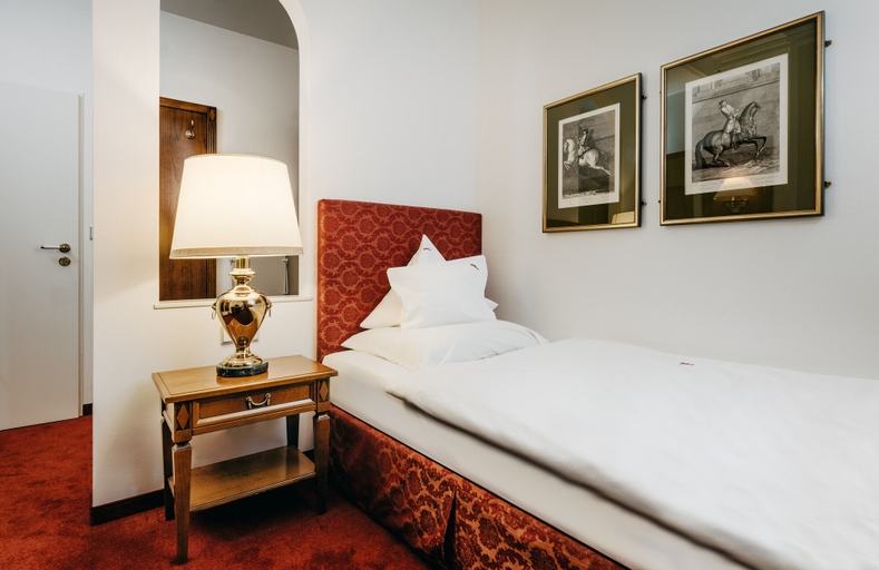 Bedroom 2, Gebhards Hotel, Göttingen