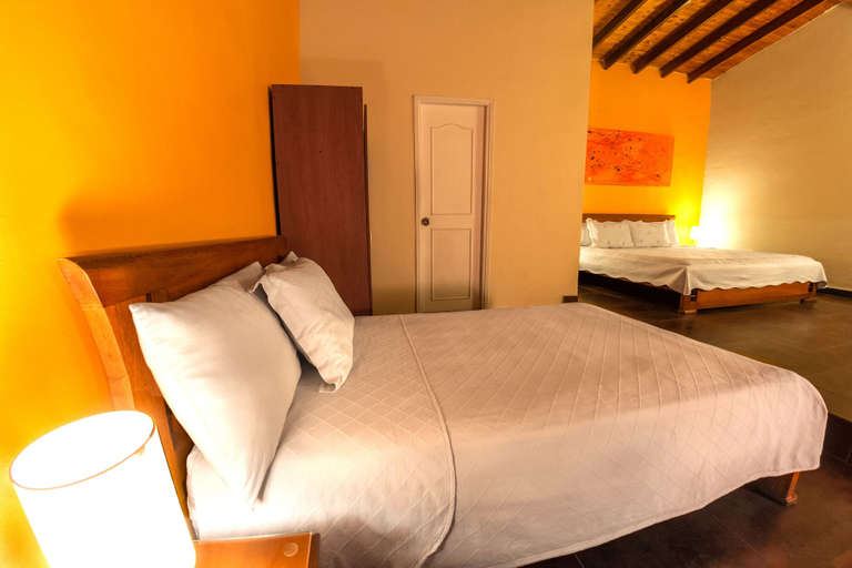 Room 3, 61Prado Guesthouse, Medellín