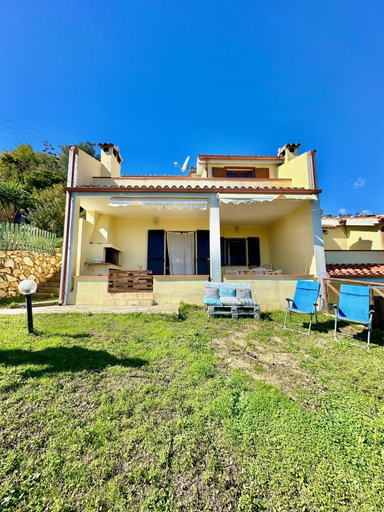 Others 3, Villa Vista Mare con giardino, Cagliari