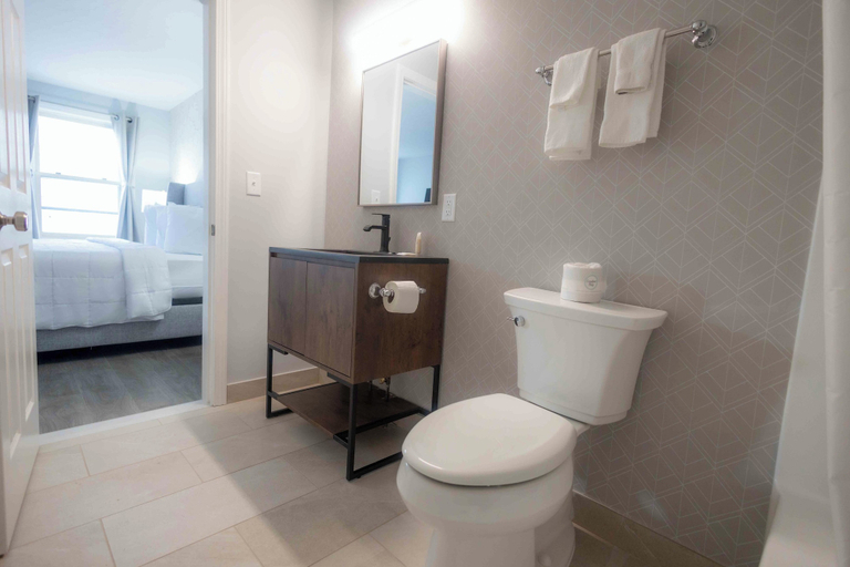 Bathroom 4, Westborough Inn, Worcester