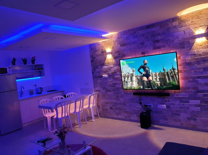 Food & Drinks 5, Avshalom Holiday Apartments