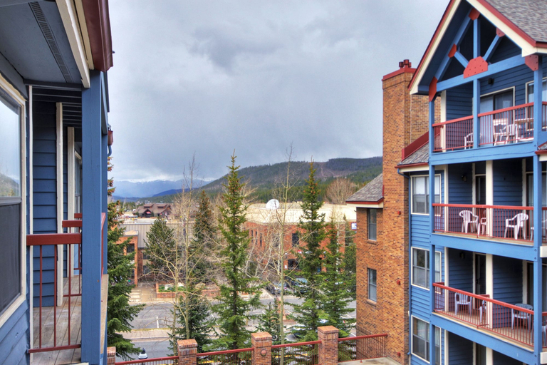 Exterior 2, Bright Winter Stay W/skylight 2br/ba Short Stroll To Main St 2 Bedroom Condo by RedAwning, Summit