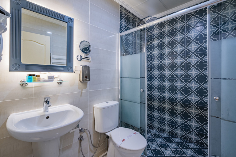 Bathroom 2, Uğurlu Termal Tatil Köyü, Şahinbey
