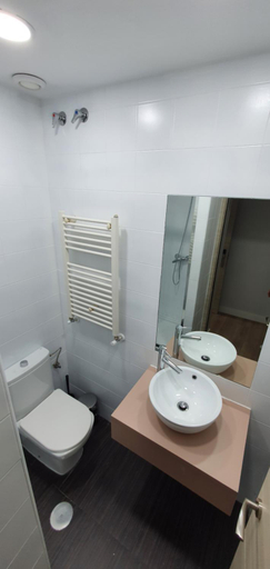 Bathroom 3, CH Lemon Rooms By HEBEROOMS, Madrid