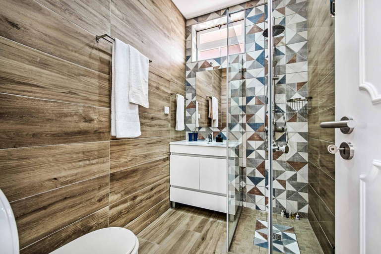 Bathroom 3, Villa Luis, Albufeira