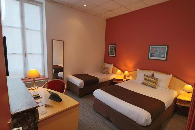 Room 5, Hotel Des Oliviers, Moselle