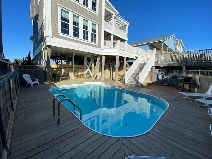 Pool 2, The Seventh Day 6 Bedroom Home by RedAwning, Brunswick