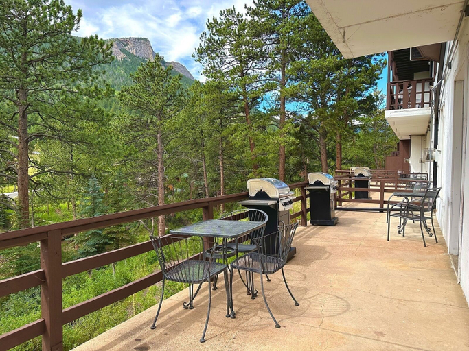 Others 5, Fawn Valley Inn: 102 Condo, Larimer