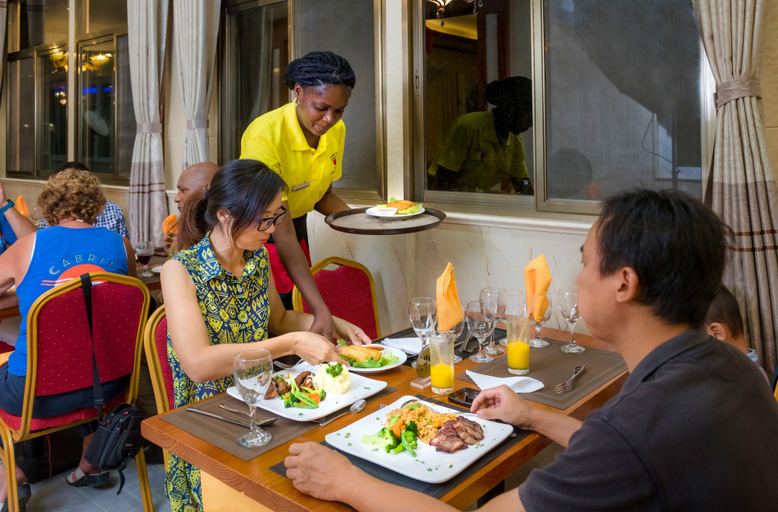 Food & Drinks 5, Riverside Hotel