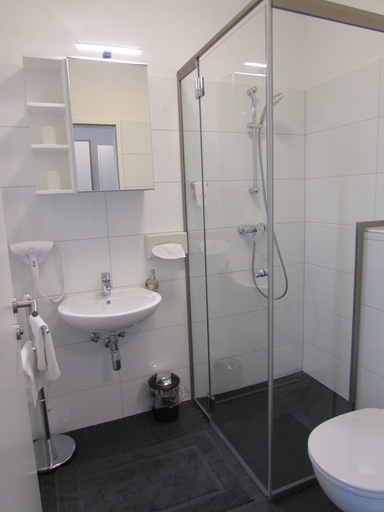 Bathroom, Hotel201, Wien Umgebung