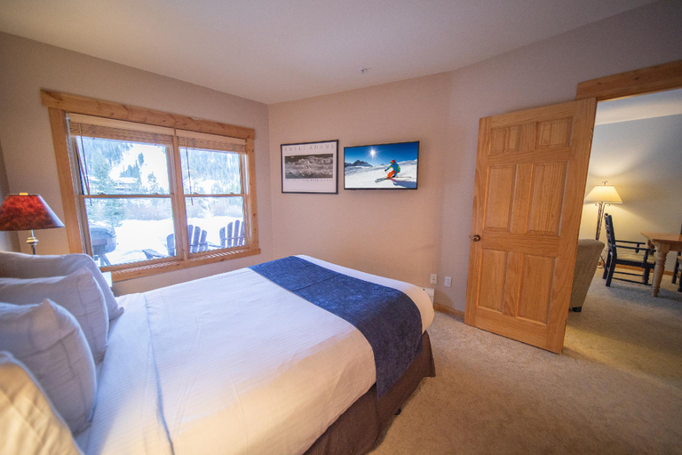 Bedroom 3, Tenderfoot Lodge 2617, Summit