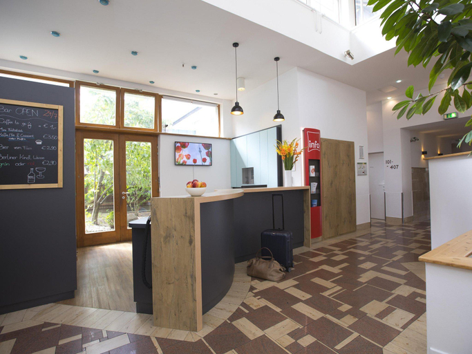 Public Area 4, Ibis Berlin City Süd, Berlin