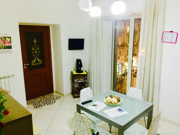 Others 5, Miseria e Nobilta Apartment CHECK-IN FROM 12 00 TO 15 00, Napoli